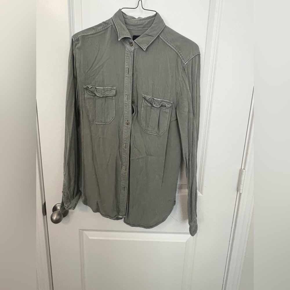 American Eagle Outfitters Men's Green Casual Button Down Shirt
